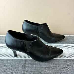 Rockport Adiprene by Adidas Women’s Slip on ankle boot Sz 6.5 M 2 3/4 heel